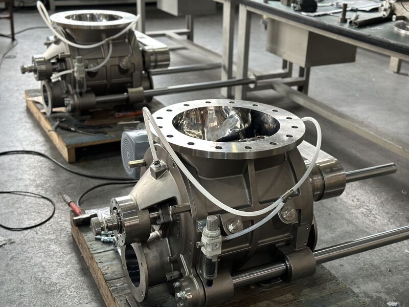 Air Lock Feeder Rotor with Vanes for Industrial Use by OP Engineering Group